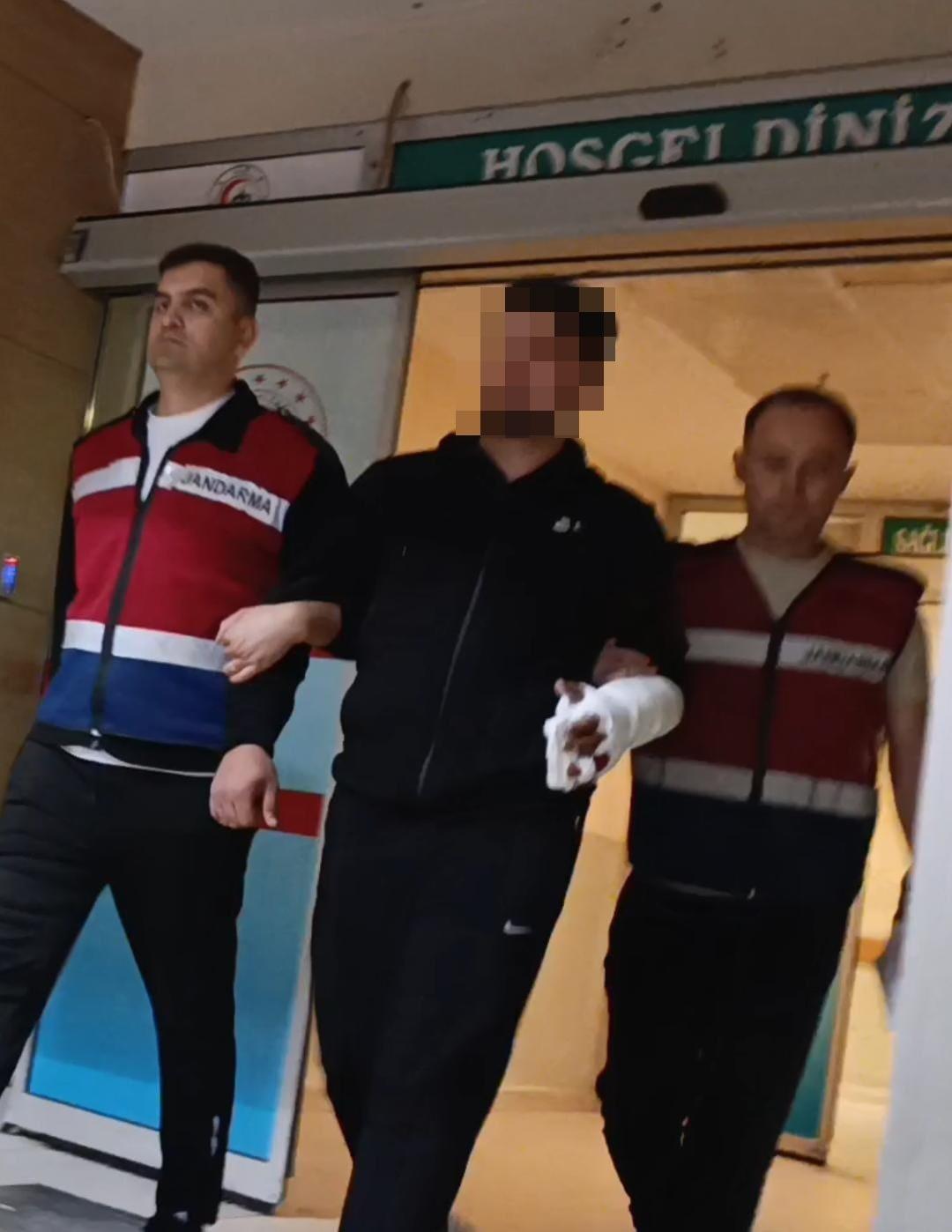 Kan bir mücadelede çantaya aktı! Hastane ile kafası karıştı, takviye ekiplerine 2 gönderildi