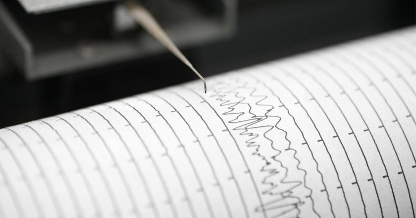 Suriye'de 5,2 büyüklüğünde deprem: Deprem Türkiye'de de hissedildi