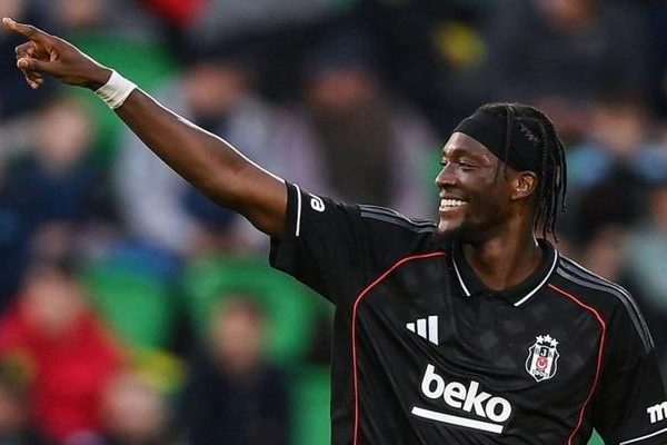 Beşiktaş, UEFA Konferans Ligi’nde rakip takımı farka boğdu! Tammy Abraham attığı gollerle tarihe geçti