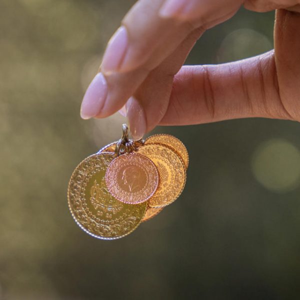 Altın fiyatları 25 Kasım’da ne durumda? Canlı gram ve çeyrek altın fiyatları!