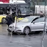 İETT durağında dehşet anları: Ateş açarken görüntü kaydetti!