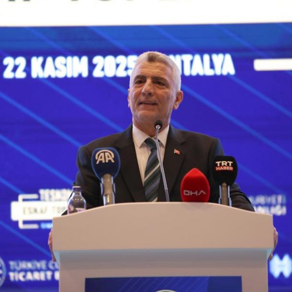 Ticaret Bakanı Ömer Bolat: “Esnafa verilen kredi miktarı 148 milyar lirayı buldu”